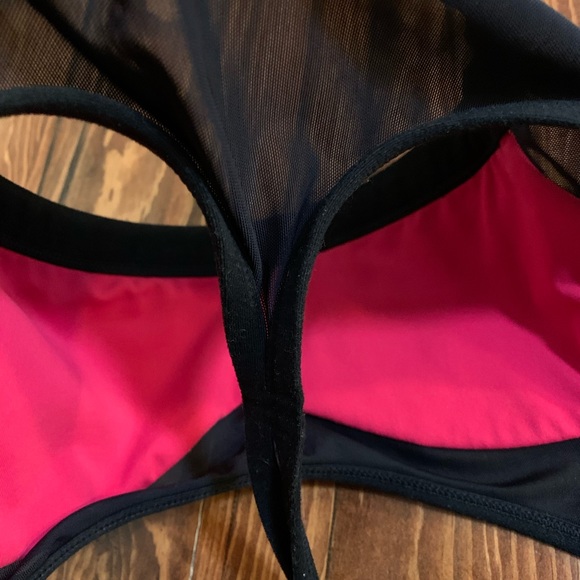 Reversible Fabletics Bra - Picture 5 of 6